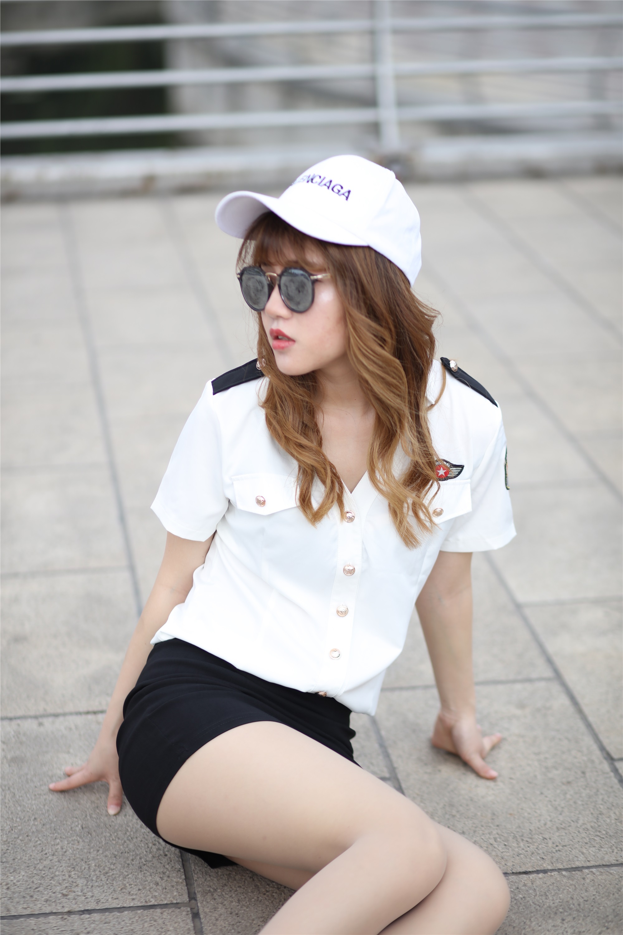 奈丝写真 NO.081 高高-天桥上的制服girl